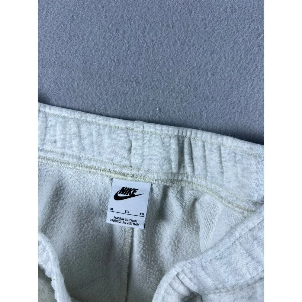 Nike Sweatpants Mens XL Gray Tapered Crest Logo Fleece Cuffed Hem Jogger Pants